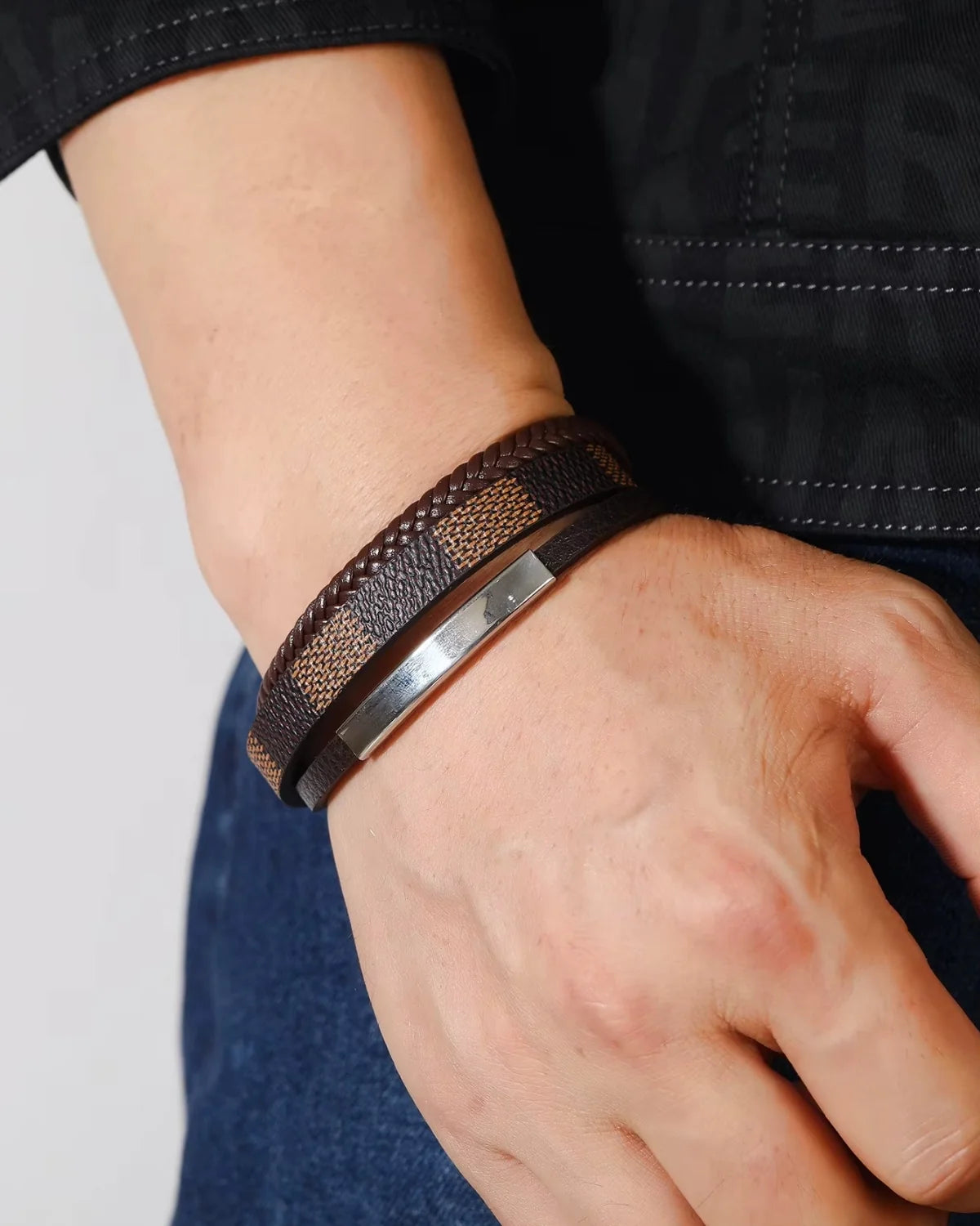 Pulsera de Cuero Patrón Retro