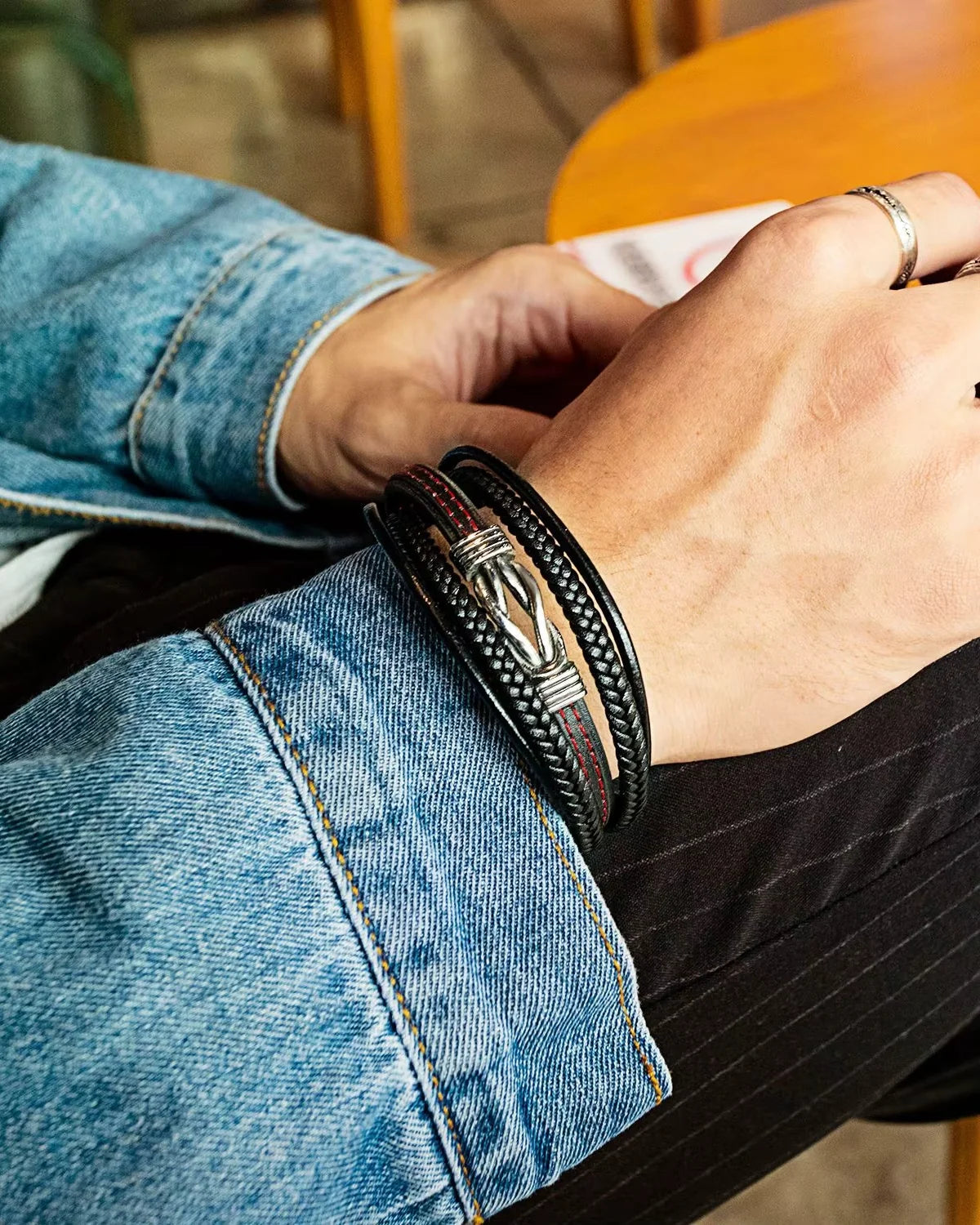 Pulsera de Cuero con Simbolo de Infinito Estilo Punk